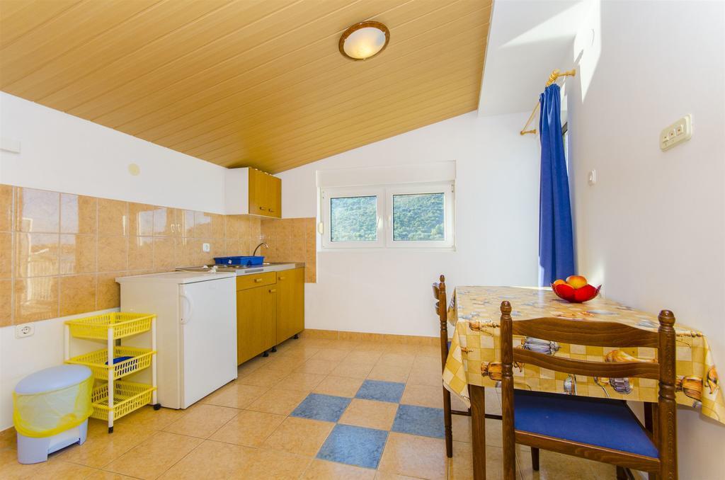 Apartments Nada Рогозница Экстерьер фото